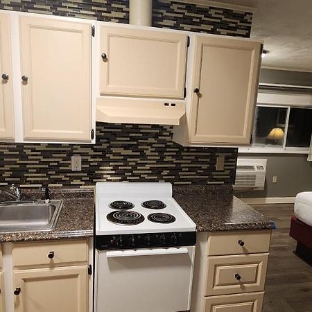 Nashoba Valley Inn & Suites Ayer Экстерьер фото