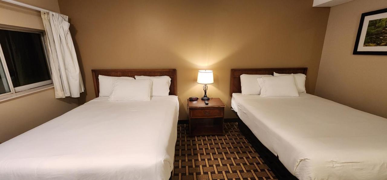 Nashoba Valley Inn & Suites Ayer Экстерьер фото