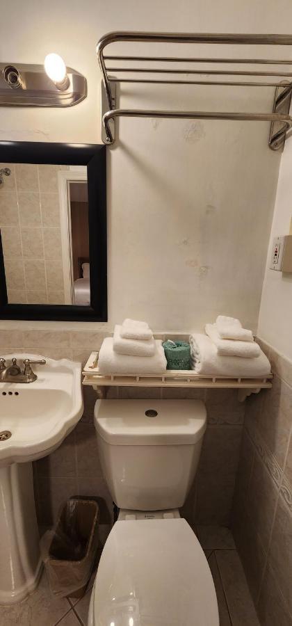 Nashoba Valley Inn & Suites Ayer Экстерьер фото