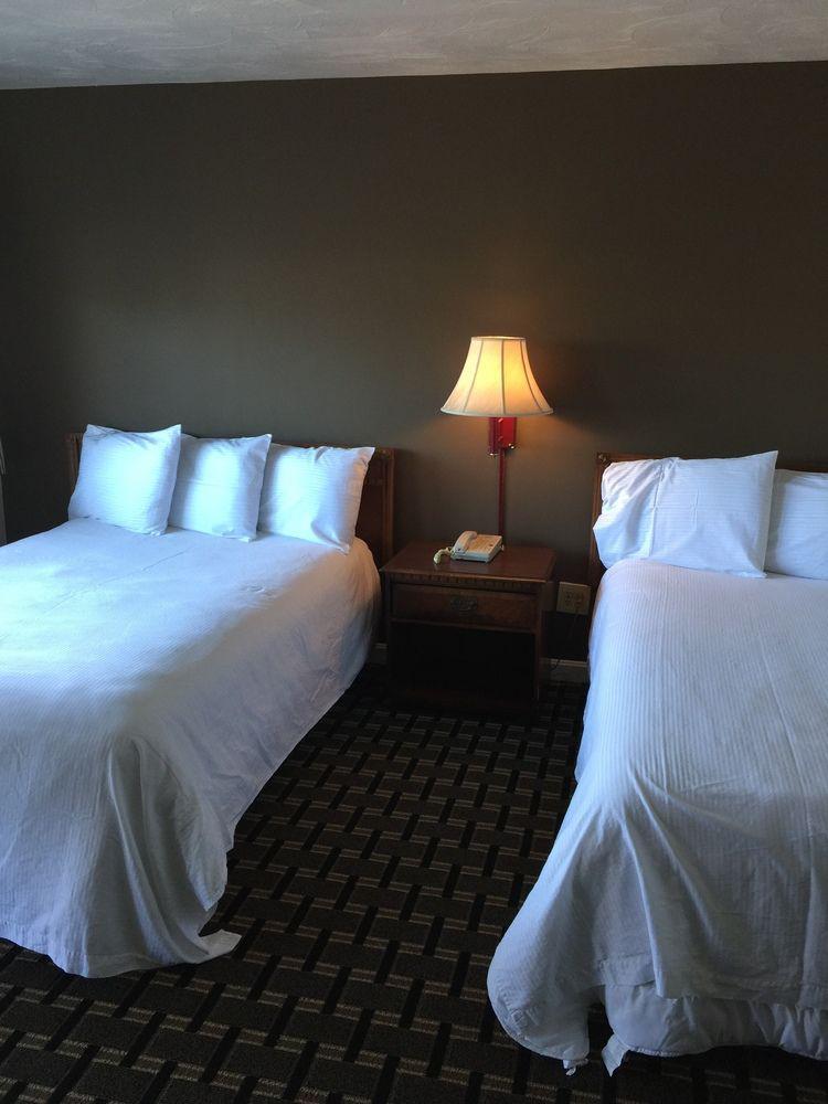Nashoba Valley Inn & Suites Ayer Экстерьер фото