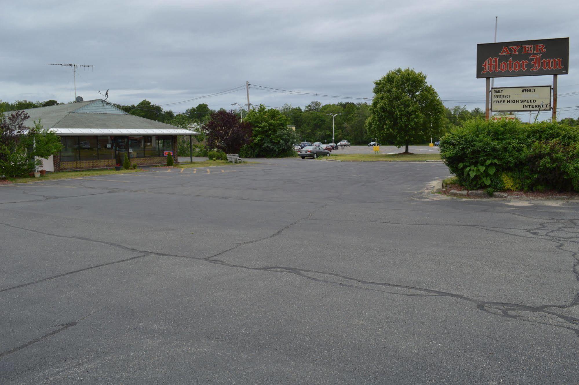 Nashoba Valley Inn & Suites Ayer Экстерьер фото